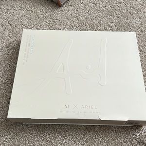 NIB Morphe x Ariel brush set